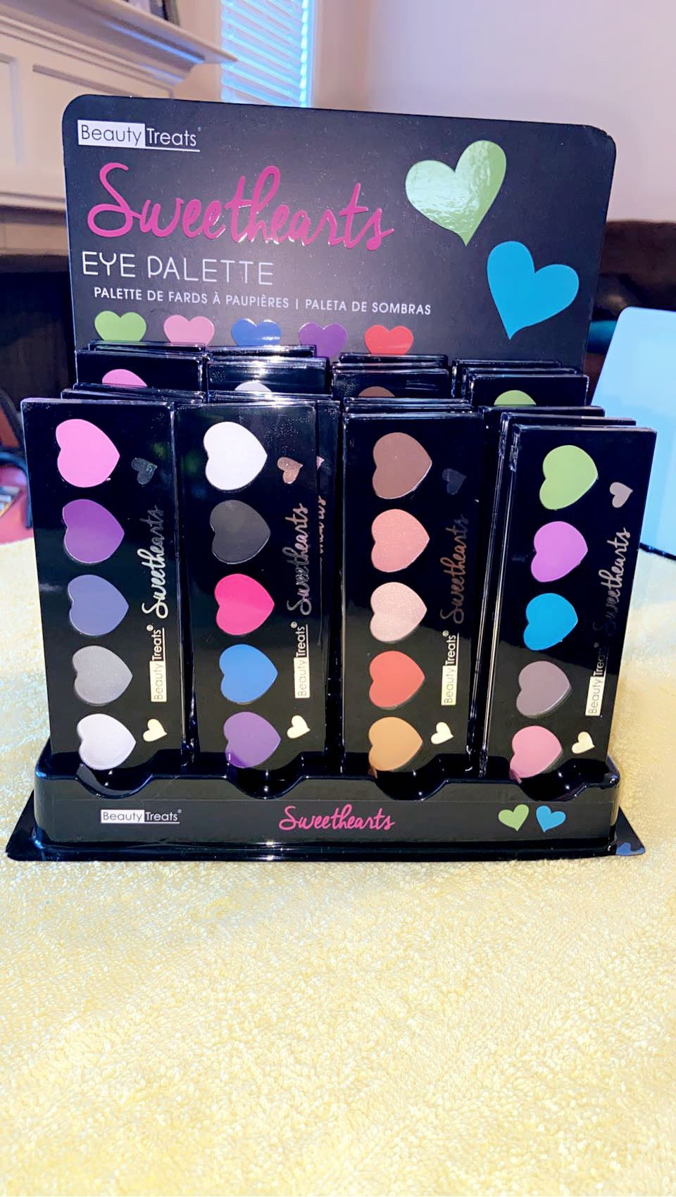 Dasha Heart Eyeshadow Palette